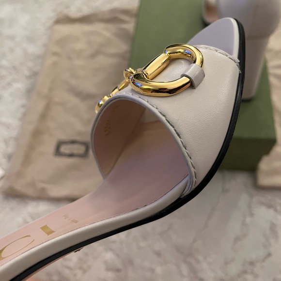 Gucci Baby Buckle Horsebit Ankle-strap Sandal size 39 (US 9) White Leather - Picture 10 of 14